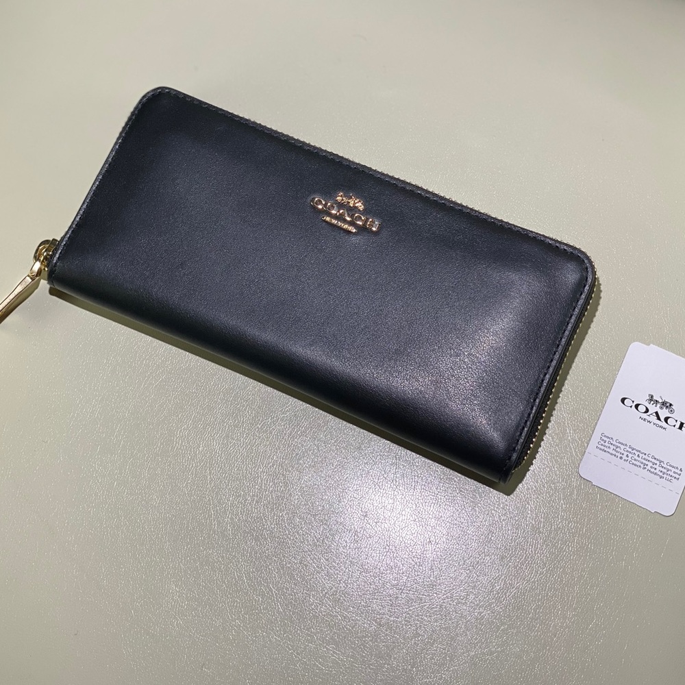 NWT! COACH Slim Zip-Around Leather Wallet BLACK